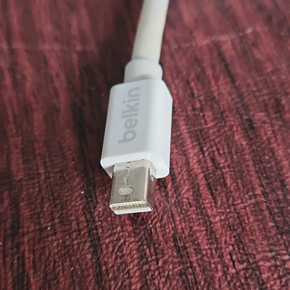 Belkin Mini DisplayPort to HDMI Adaptor, white